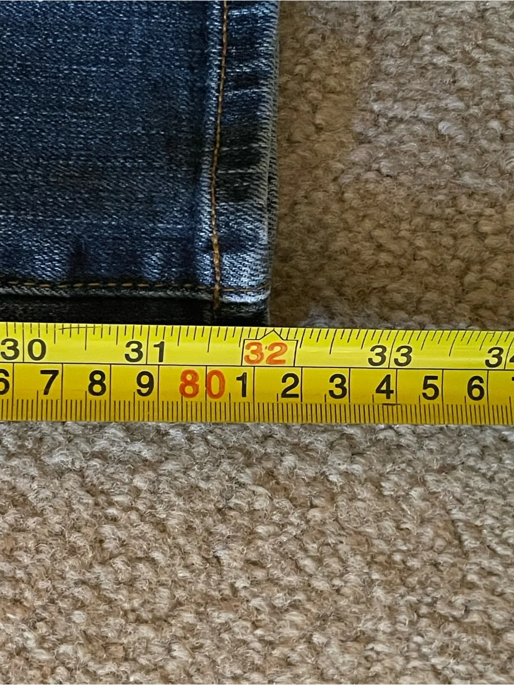 AG The Graduate Jeans 33x32